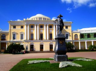 Pavlovsk (le Grand Palais et le Parc)