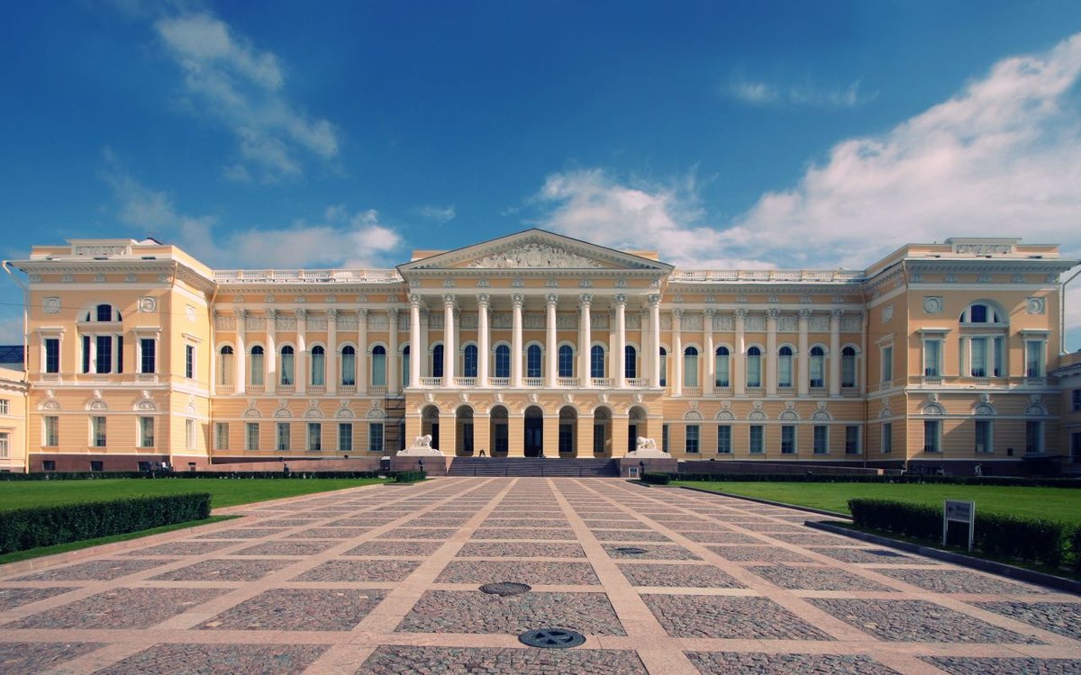 Musée russe (le palais Michel)